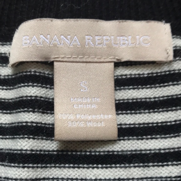 BR Knit STRIPE and SEQUIN sweater - Picture 3 of 3